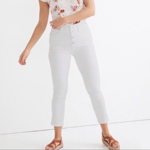 Madewell Stovepipe Jeans in Pure White: Button-Front Edition - Picture 1 of 12